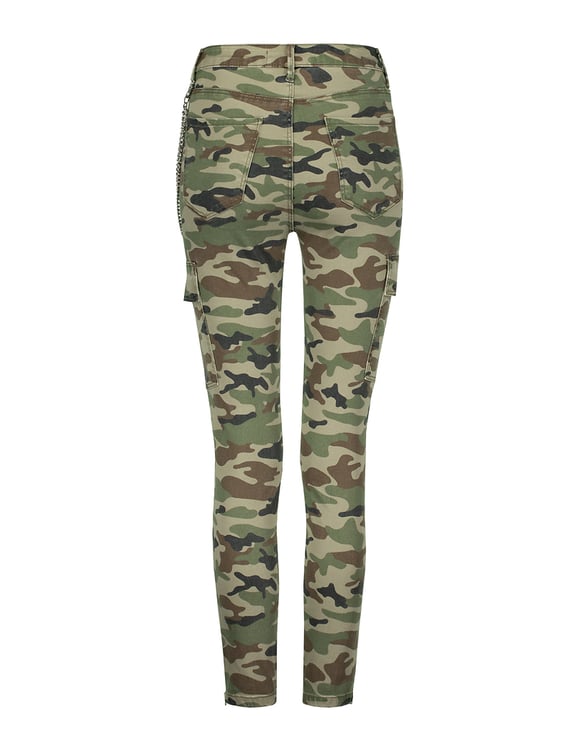 camo cargo pants with chain