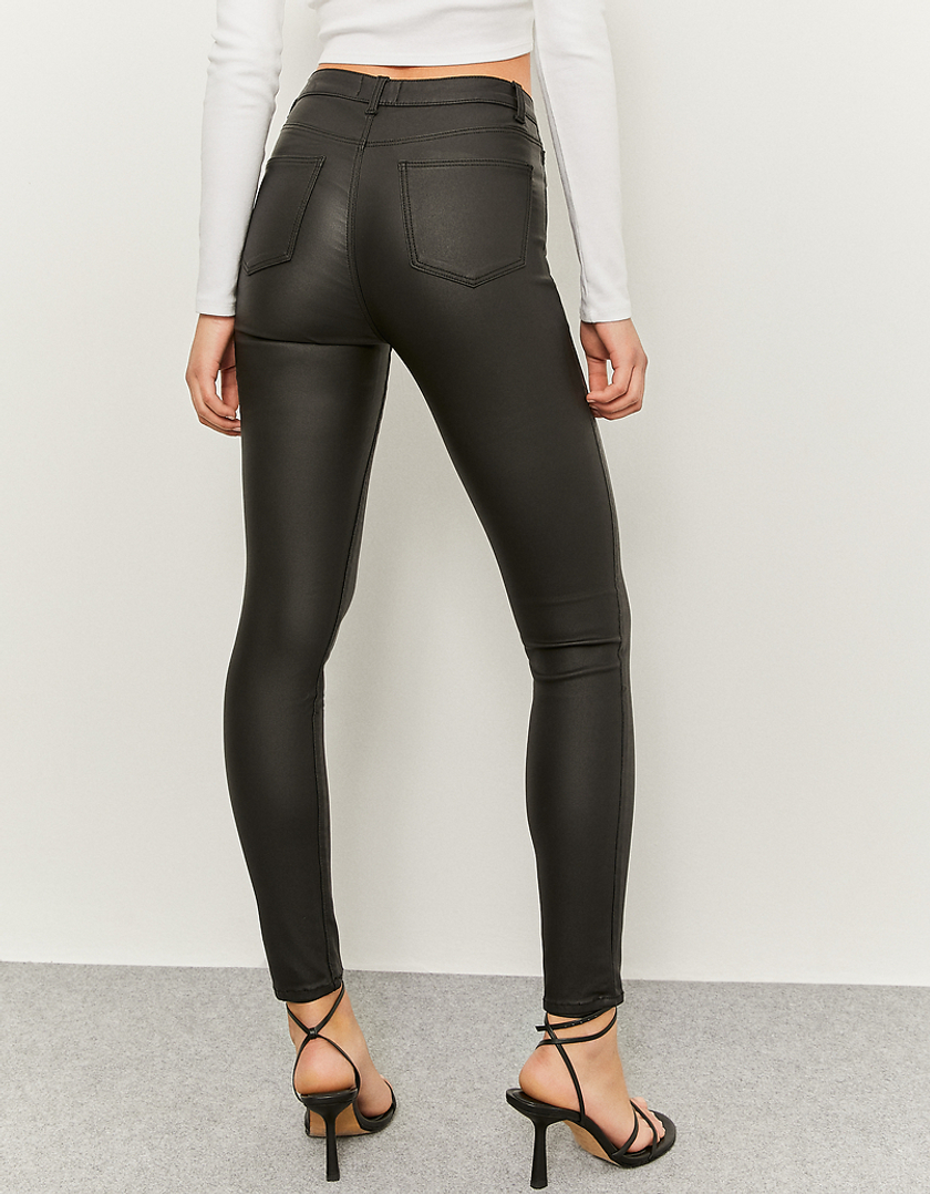 Petite Black Belted Skinny Trousers | New Look