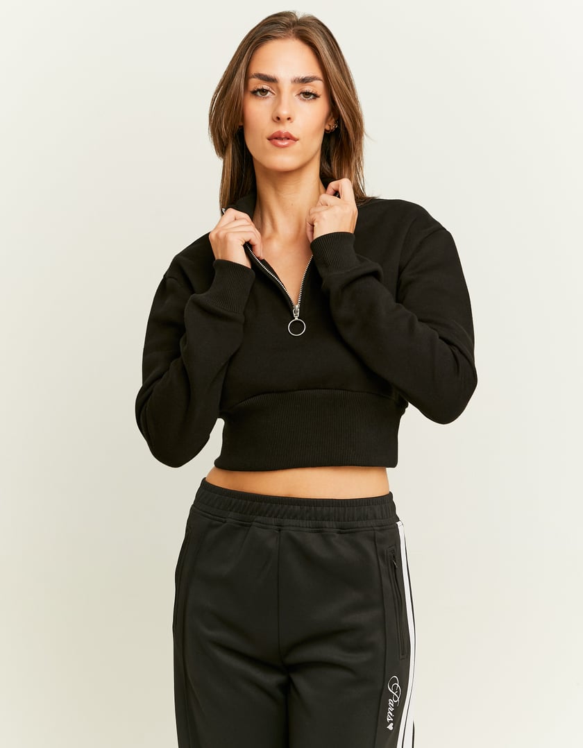 Black cropped sweatshirt online